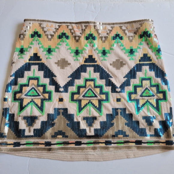 Express Sequin Mini Skirt. - Picture 2 of 7